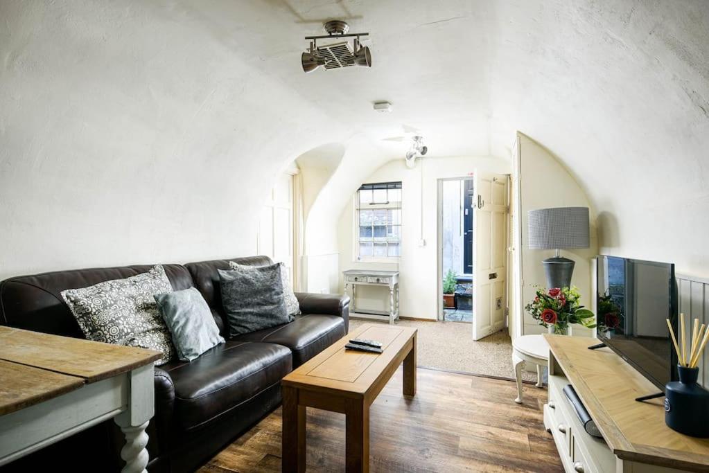 Unique 1 Bedroom Apartment-Bath Ngoại thất bức ảnh